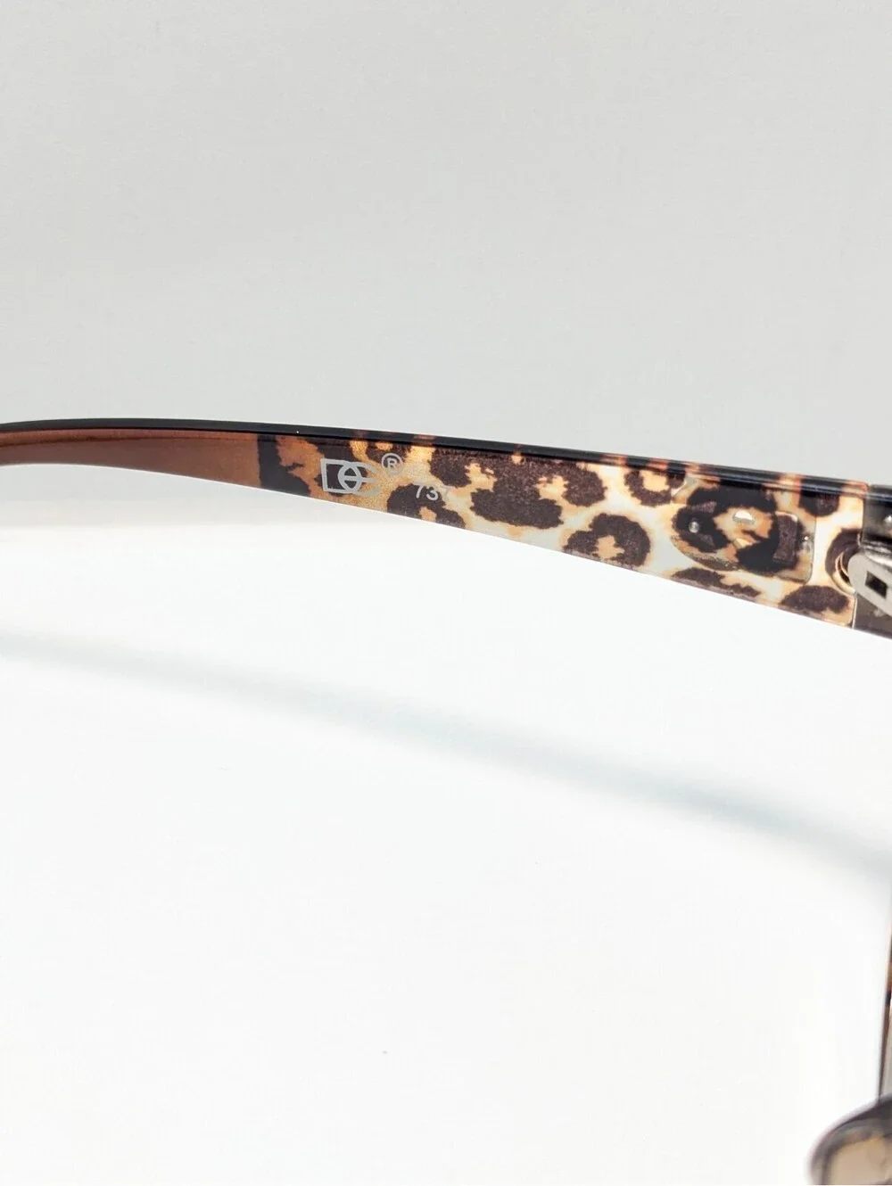 Designer Eyewear 737 Brown Gradient UV Leopard Print Cat Eye Women’s Sunglasses